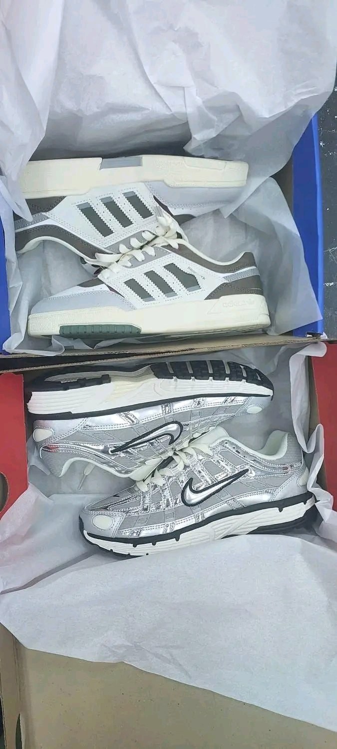 Ricci's sneaker hub