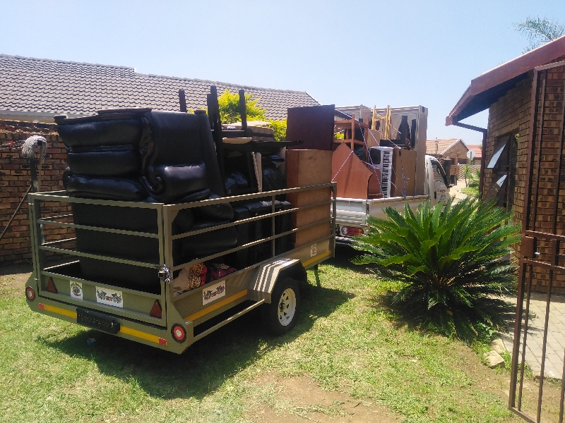 Bakkie for hire