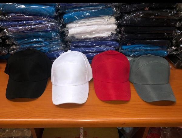 Caps