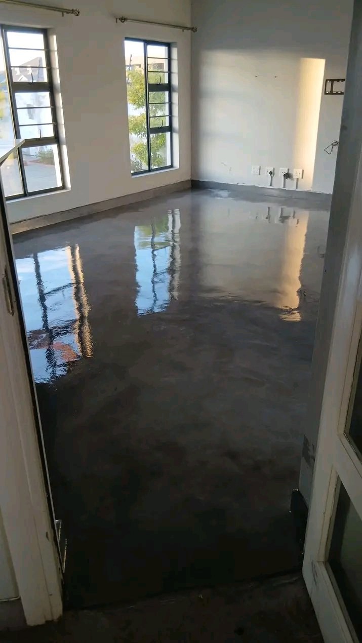 Cementious/Microcement floors